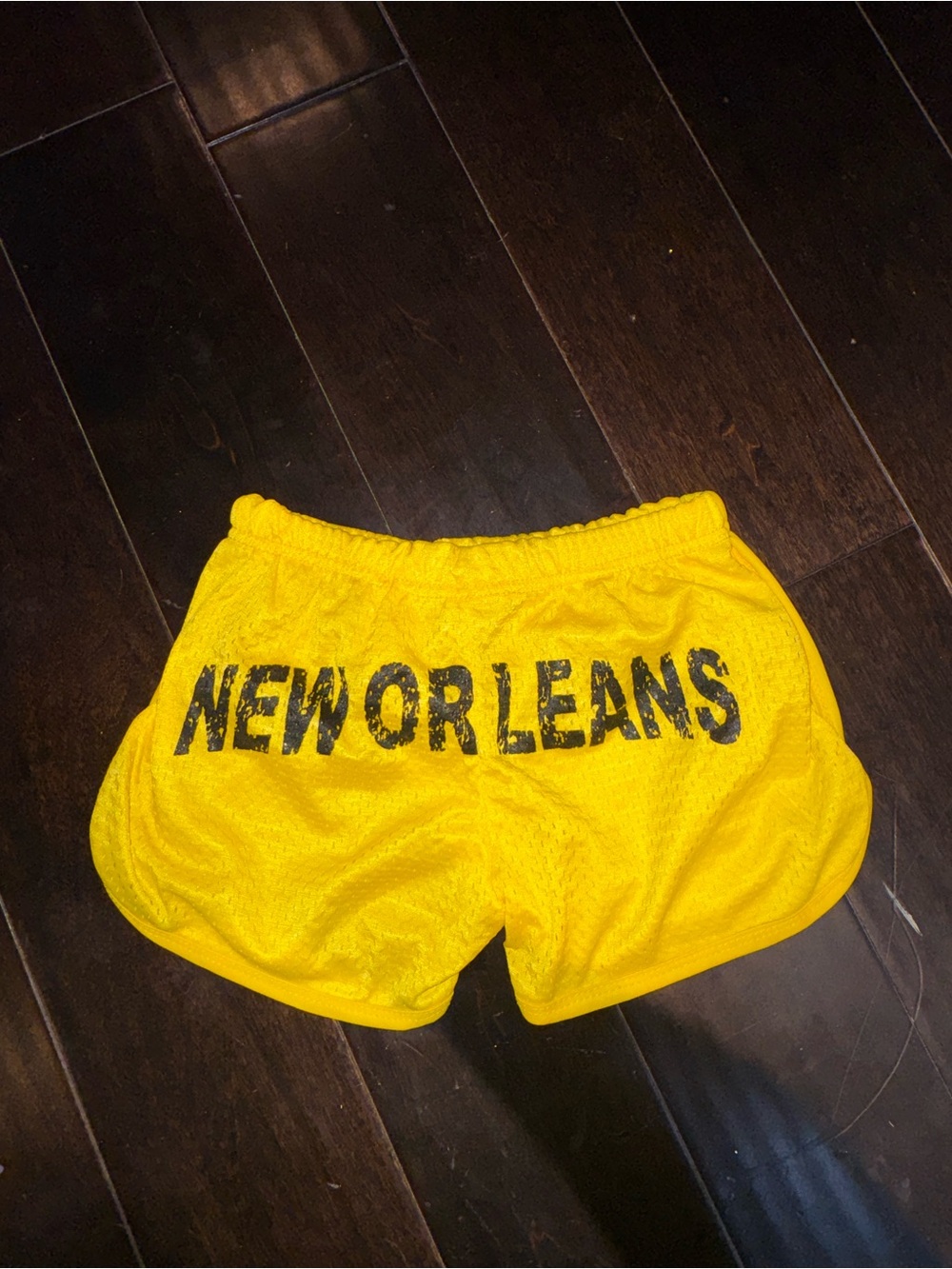 Yellow 'New Orleans' Athletic booty running Shorts xs short